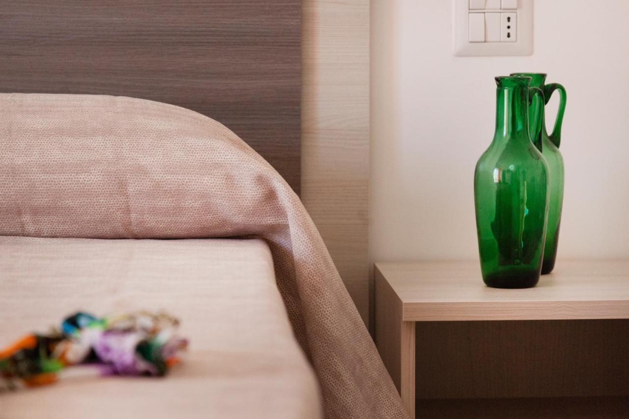 Incanto Di Luna B&B Family Rooms Весте Екстериор снимка