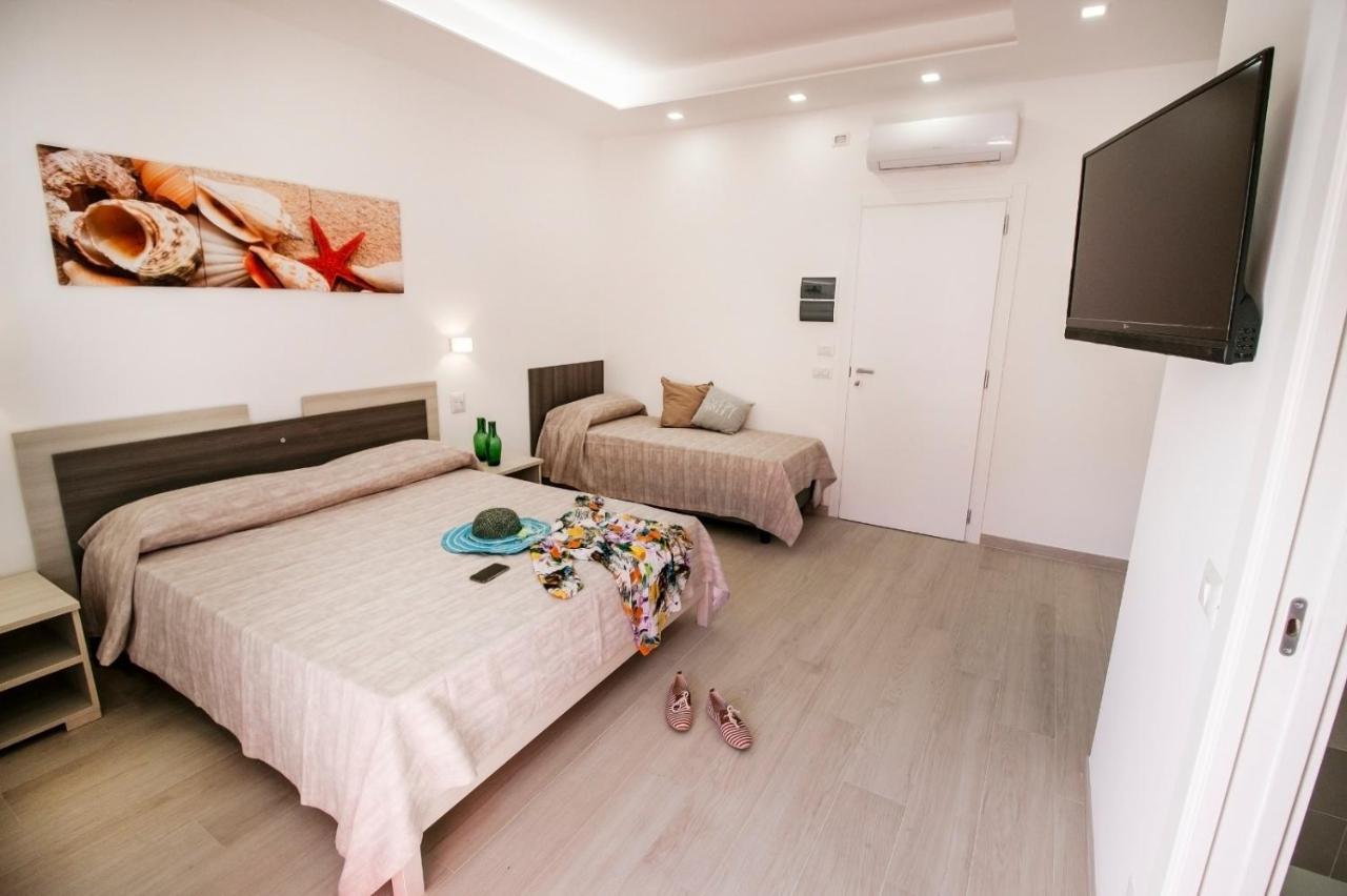 Incanto Di Luna B&B Family Rooms Весте Екстериор снимка